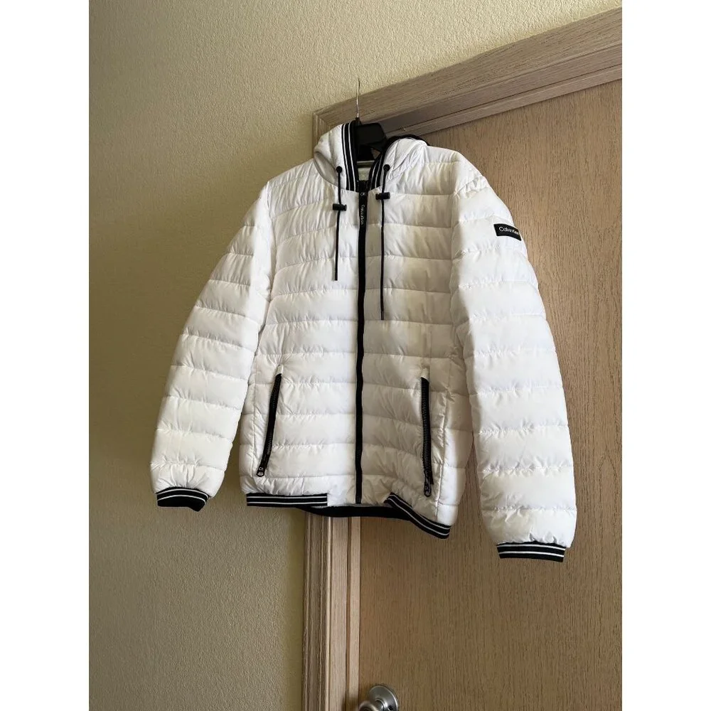 Calvin Klein White Hooded Puffer Jacket Sorona Aura Insulation Size Medium - Picture 1 of 9